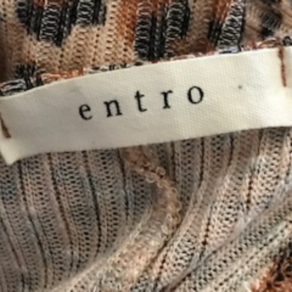 "Entro" Leopard Tank Top - Picture 3 of 4